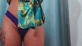 Real sex inside a store fitting room with cumshot on the face.