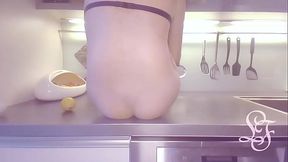 Lina pushing multiple Huge Lemons in and out of her Ass