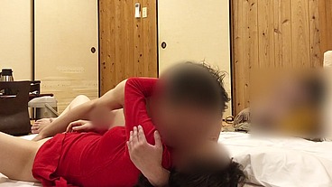 I took my student in a red knit mini dress and ponytail to an inn in the countryside.