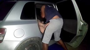 casada gostosa se acabou na piroca preta sem camisinha no carro em local publico deserto