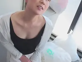 Mayumi Enokida, a playful no bra wife in the neighborhood who puts out garbage in the morning 1