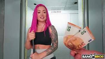 Extra Cash, Extra Freaky Anal