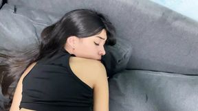 Sensible stepsister at home grooming wants to taste my cock