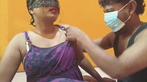 My Sexy Hot Girl Friend Sex in Guest House Queen4desi