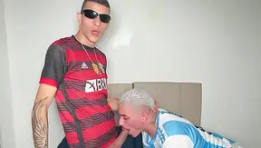 ARROMBEI O CU DA PUTINHA E ELA AINDA PEDIU PRA EU GOZAR NA SUA BUNDA.