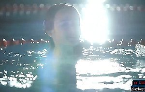 Petite body teen Vi Shy gives swimming pool striptease