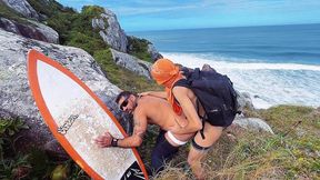 turista dotadao comeu o cu do surfista