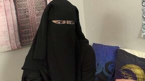 ”Niqab beauty needs to learn Czech”