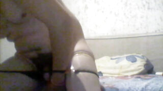 Pullea kypsä homo lutkat sukkahousuissa himoitsevat rajua anaaliseksiä