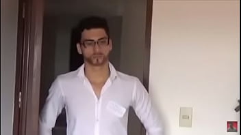 YouTuber Marquinho Tm pillado jalando el ganso