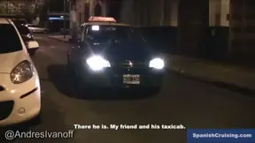 I took a taxi, and convinced the taxi driver, to let me suck his cock Tome un taxi y convencí al taxista que me dejara chuparle la verga