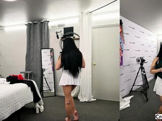 CreamPiled 1st Look - Delilah