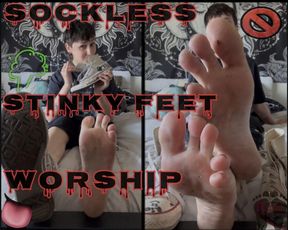 Sockless Stinky Feet Worship- Starring Smokin Rose