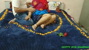 Uff Bohat Dard Ho Rahi Hai... Indian XXX Newly Married Suhaagraat Sex