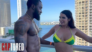 Captured S3E5 Alexa Payne and Rocket Powers with Ace Bigs