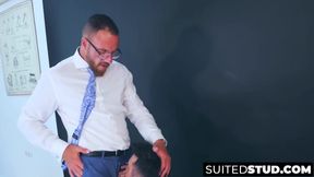 Kike Gil sucks rock hard cock from classy exec