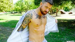 Paul Wagner Claims Innocent Jock: First Time Gay Awakening for Teo Carter – Str8Chaser 18+