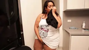 Stepson fills MILF's big ass while she's stuck in the washing machine