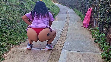 Venezuelan Latina slut exhibiting off her big ass outdoors on the public streets of Medellin, Colombia. Close up of hotwife's buttocks looking for shemales on the road. Deisy flashing and showing