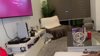 Rubbing wet pussy clit to clit