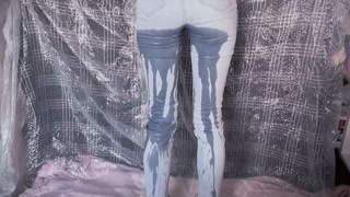 Wetting my jeans through pantyhose all the way to the sneakers. Getting peed on