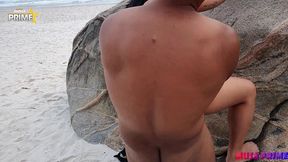 aventuras da rabuda em praia de nudismo no rio de janeiro e no hotel girassol