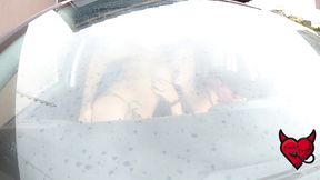 eu e a cherry adams lambuzando o carro de baba e gozando muito (com direito a squirt-zao)