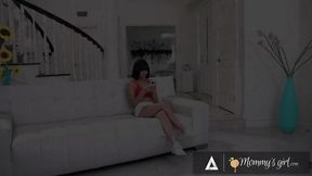 Audrey and Crystal's pussy licking porn