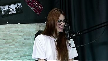 N&Atilde_O SABE COMO CONSEGUIU A ASSINATURA, E BAIXARAM SEUS V&Iacute_DEOS - Bella Ruiva (Moai TV)