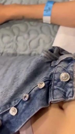 I want to try a vagina, to know why lesbians taste so good   Clip 1