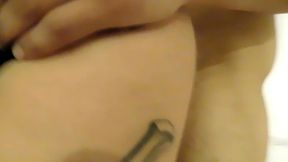 z b 25 tres dias sin tener que salir a buscar quien me coja porque mi hijastro me cojio mucho y despues se sumo uno de mis maridos