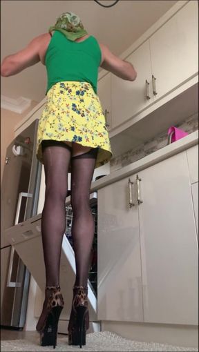 Men Don't Like Me Because I'm Too Skinny, so I'm Still a Virgin