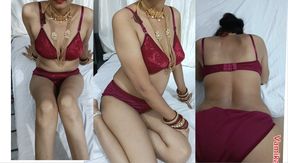 Gorgeous bhabhi in Red bikni is looking more sexy
