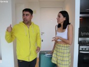 Vino de vacaciones con hambre de verga y me corri en su cara - LynnScream x NicoRD