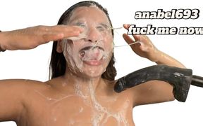 Dirty Play in Close-up Deepthroat