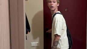 No52 Part 1 stepbrother came to visit, let him try my big dick