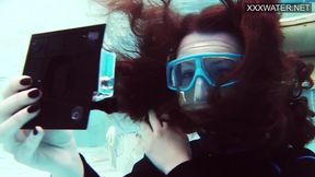 Hot underwater pool masturbation of Emi Serene