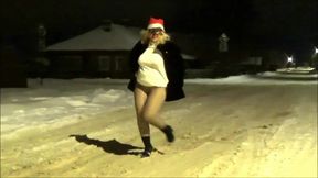 Cheeky catwalks new years eve without panties-full video