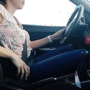 Rubbing my pussy while driving