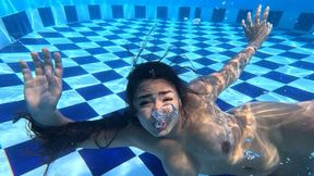 I can't get out of the underwater