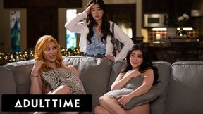 Petite Jane Wilde and Chloe Surreal's hot lesbian threesome