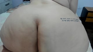 BBW showing off her holes and posing for the camera