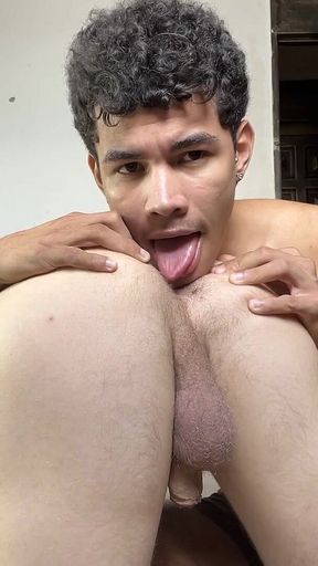 *** Hetero Me Chupa El Culo Y Me Mete La Lengua