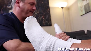 Daddy foot worships and licks toes of muscular hunk Brad