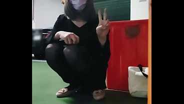 停車場露出射精