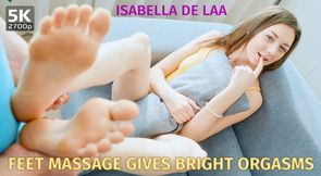 Feet massage gives bright orgasms