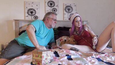 4K/ For Her Christmas Present Lady Lazarus Got A New Sex Toy From Her Stepdaddy Gerald To Play With!