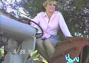 Vintage flashing and smoking from mature slut