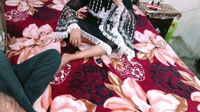 Indian Desi Aunty Checkee her Servant How he Fuck her And Servant Put his Dick in her Asshole Best Anal Sex Clear Hindi Audio