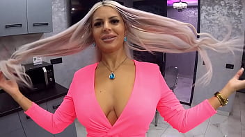 Mia Velvet surprise the husband